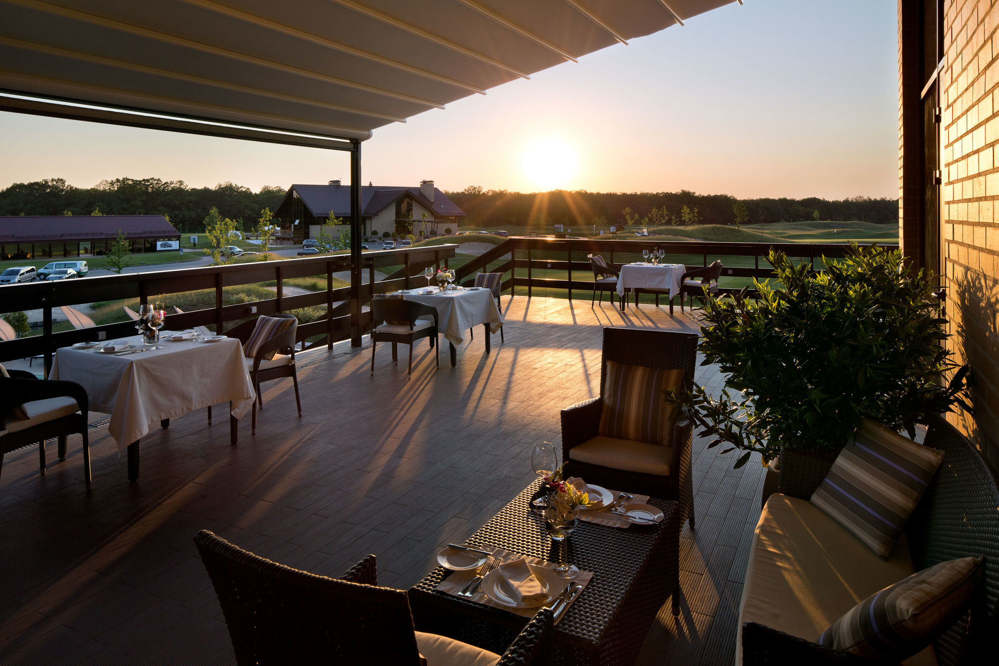 Superior Golf And Spa Resort Carcóvia Exterior foto